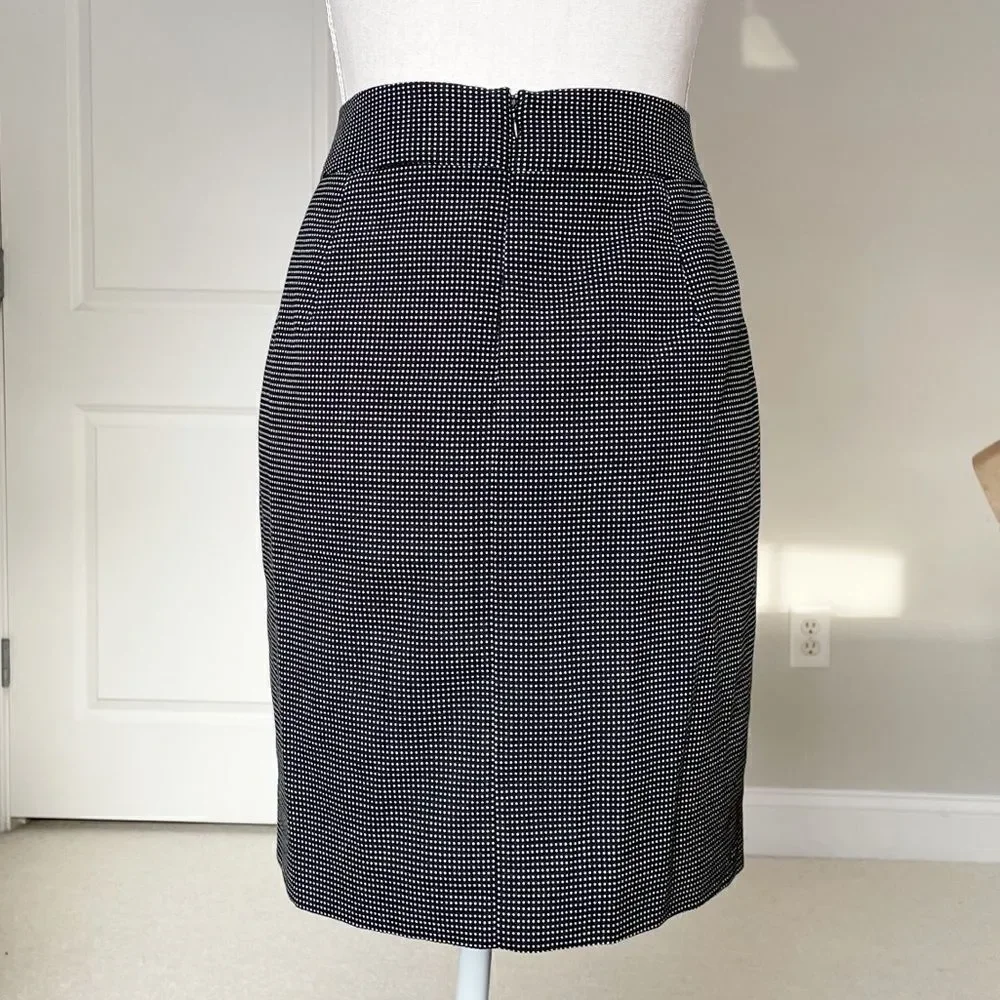 Banana Republic Micro-dot Bow Front Pencil Skirt - Picture 5 of 10